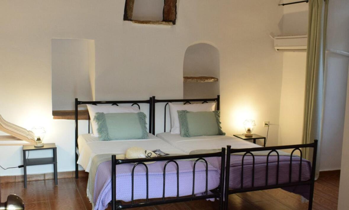 Hotel Petrino Véssa Esterno foto